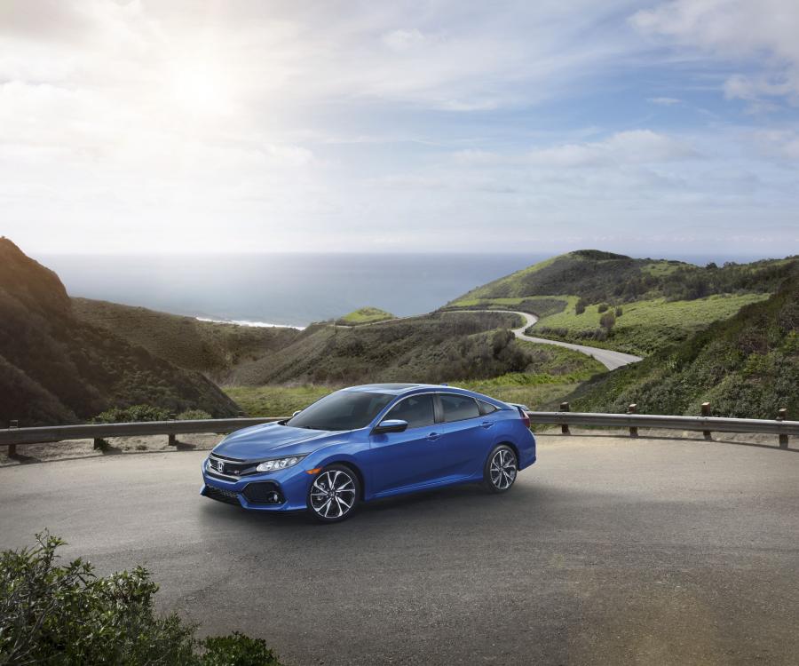  Honda Civic Si Sedan 2017 года  (NA) (фото 2 из 48)